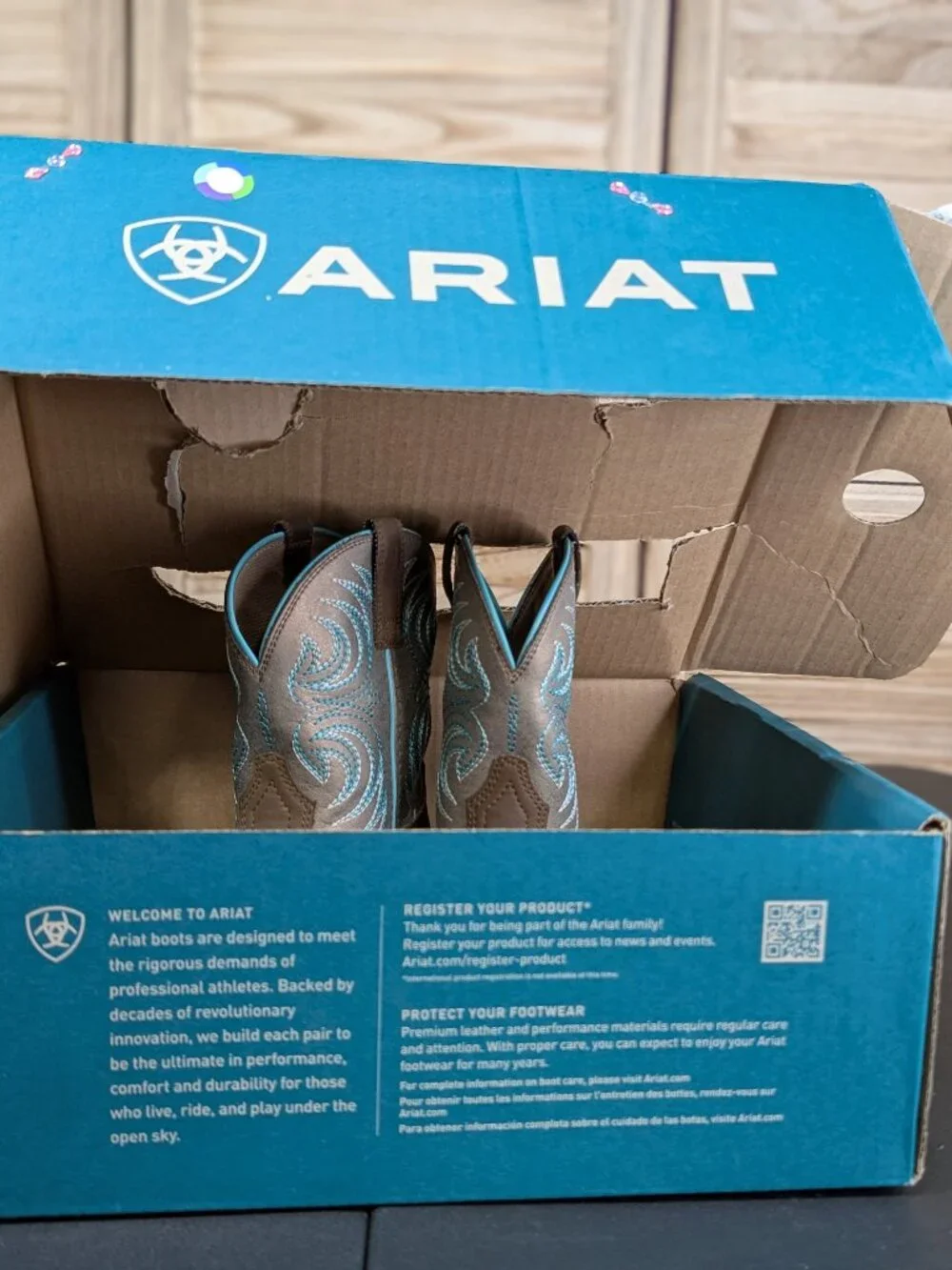 Ariat STORM Youth Brown Leather Western Boots with Turquoise Embroidery Size 1